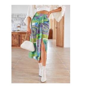 Printed Paisley Skirt Size M